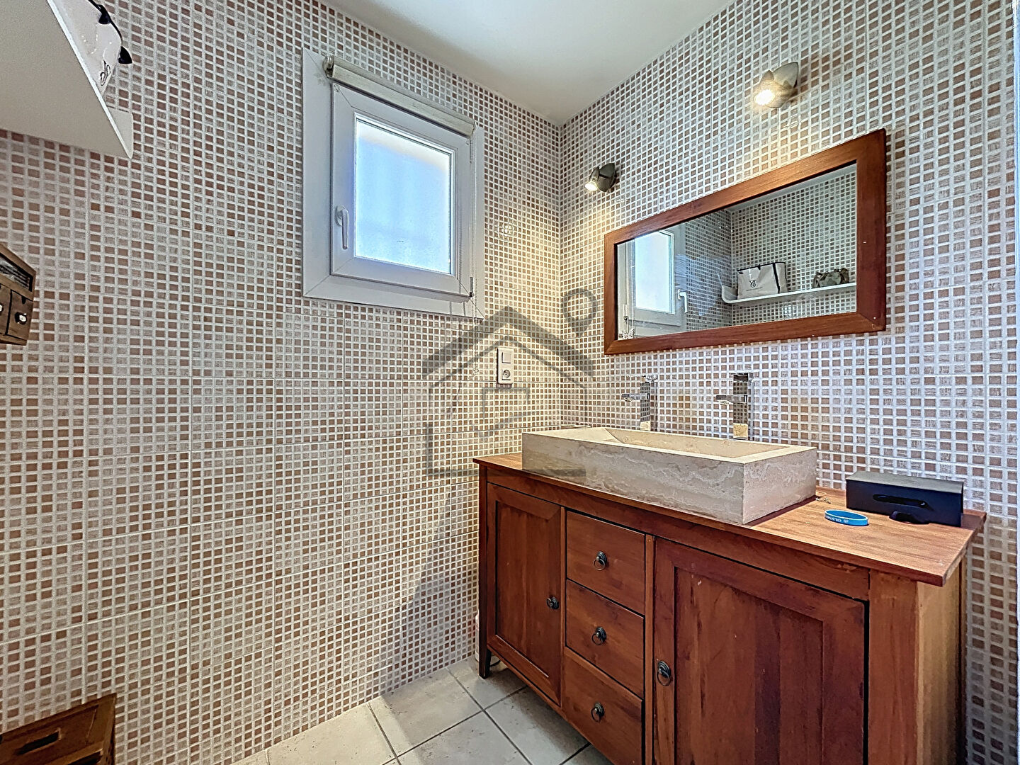 Maison T4 avec piscine et grande v\u00e9randa 11\/11